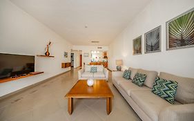 Riviera Maya Suites